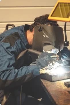 Poste à souder — recharge laser